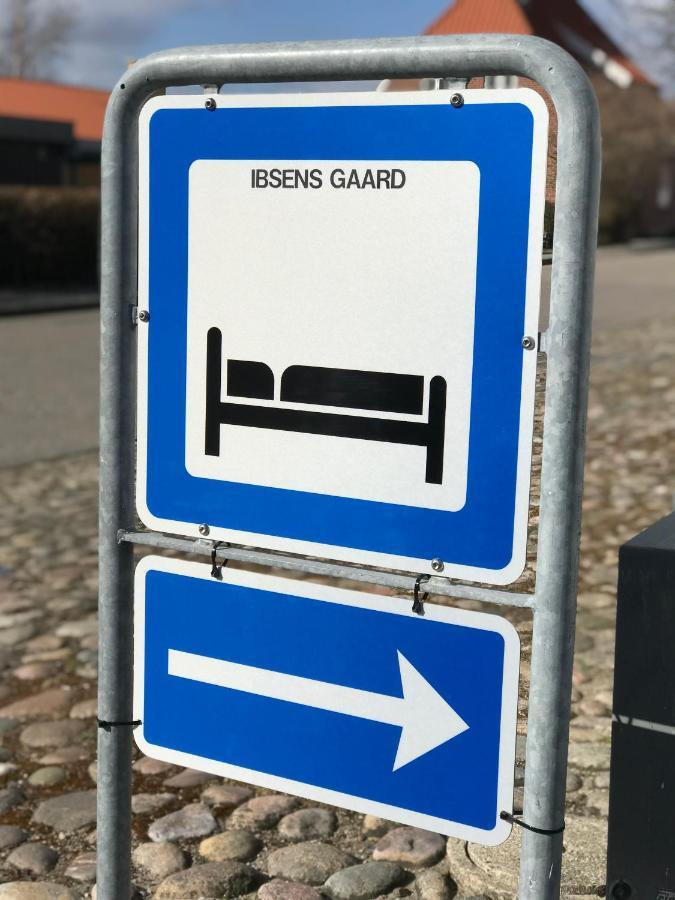 Ibsens Gaard Ebeltoft Exterior foto